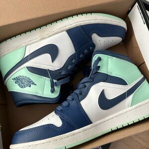 MENS▪️NIKE AIR JORDAN MID 1